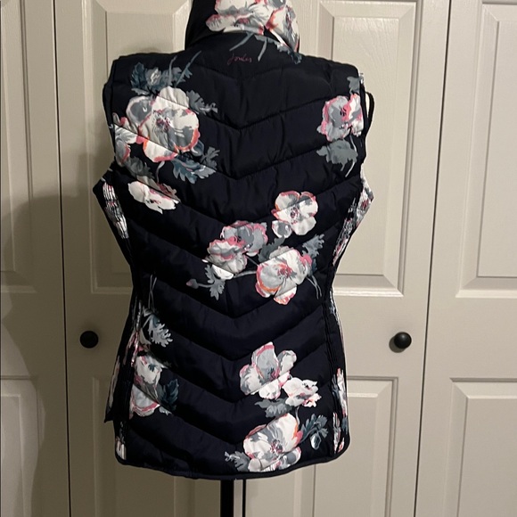 EUC, JOULES CLOTHING FLORAL QUILTED PUFFER VEST, NAVY HIGH GROVE PRINT SIZE US 6 - Picture 5 of 11